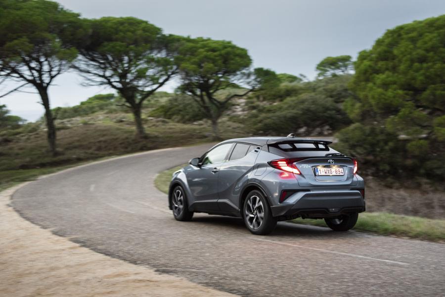  Toyota C-HR Hybrid 2019 года  (WW) (фото 170 из 174)